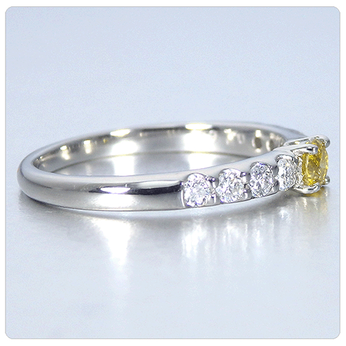 イエローダイヤモンド 婚約指輪 0.162ct ファンシーヴィヴィッド 