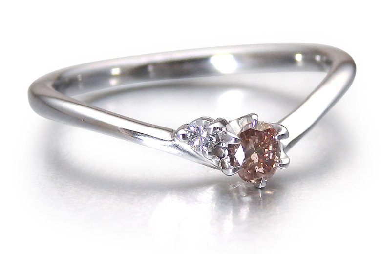 ファンシー ピンク ブラウン 0.084ct ブラウンダイヤモンド 指輪 中央 