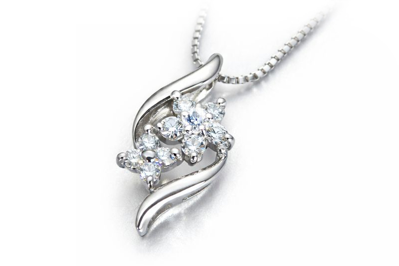 スイートテンダイヤモンド プラチナネックレス (0.12ct) – 宝石店 SIND 
