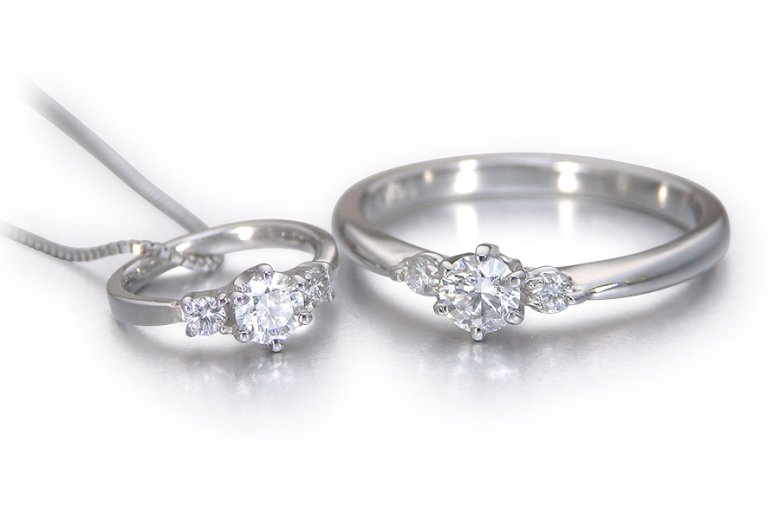 ４月誕生石 ダイヤモンド プラチナ ベビーリング ネックレス マザーリング 婚約指輪 出産祝い 記念日 誕生日 刻印