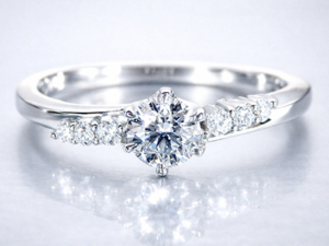 婚約指輪 評判 婚約指輪 口コミ