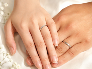 結婚指輪をご購入されたお二人|お客様インタビュー SINDBADで結婚指輪を購入されたお二人のお客様インタビュー